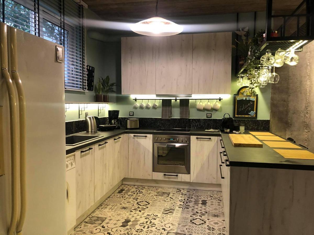 Amazing Semi-Basement Art Apartment Easy Walk To Nafplio Centre Exterior foto